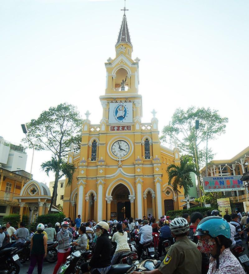 Nhà thờ cổ Sài Gòn - Bài 3: Những nhà thờ đậm chất người Hoa - ảnh 1