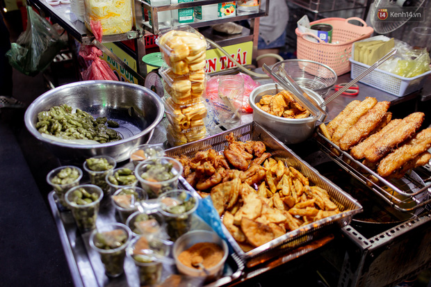 Gọi chợ Hồ Thị Kỷ là vũ trụ ăn uống giữa Sài Gòn vì muốn tìm món nào cũng có, ăn no ngập mặt mà tốn chưa tới 100k - Ảnh 38.