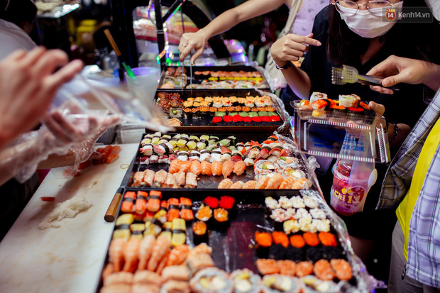 Gọi chợ Hồ Thị Kỷ là vũ trụ ăn uống giữa Sài Gòn vì muốn tìm món nào cũng có, ăn no ngập mặt mà tốn chưa tới 100k - Ảnh 34.