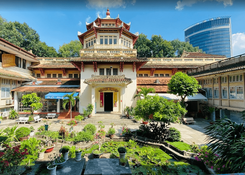 Du lịch Sài Gòn đi đâu chơi, tham quan? Địa điểm du lịch TP Hồ Chí Minh. Bảo tàng lịch sử Việt Nam
