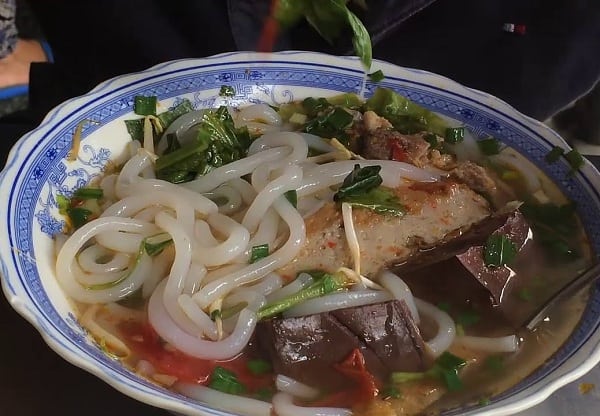 Các món ăn ngon khi du lịch Nha Trang không nên bỏ qua: Nên ăn món ăn đặc sản gì ở Nha Trang?