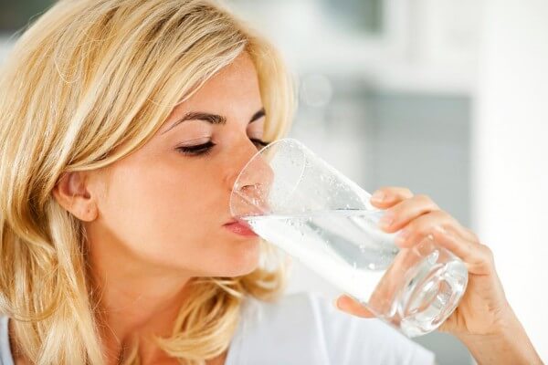 Cách giảm cân nhanh nhất ngạy tại nhà bằng cách uống nhiều nước