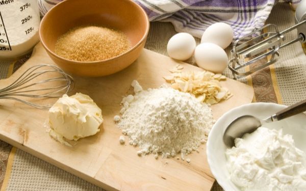 Cách làm bánh từ bột mì và trứng khiến bạn mê mẩn đến ngẩn tò te 0