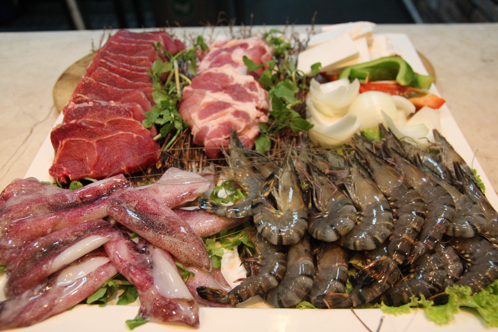 Các loại thực phẩm ăn với lẩu hải sản