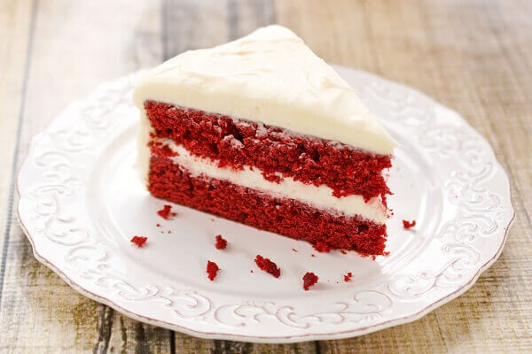 Bánh Red Velvet cũng là 1 sự lựa chọn hoàn hảo - Các loại bánh kem sinh nhật đẹp, độc đáo và ý nghĩa trên thế giới