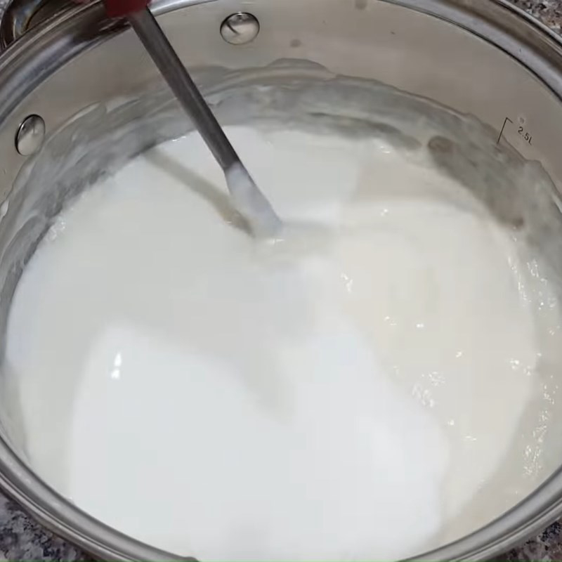 Bước 2 Trộn sữa chua Kem sữa chua trái cây cốt dừa