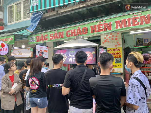 Gọi chợ Hồ Thị Kỷ là vũ trụ ăn uống giữa Sài Gòn vì muốn tìm món nào cũng có, ăn no ngập mặt mà tốn chưa tới 100k - Ảnh 6.
