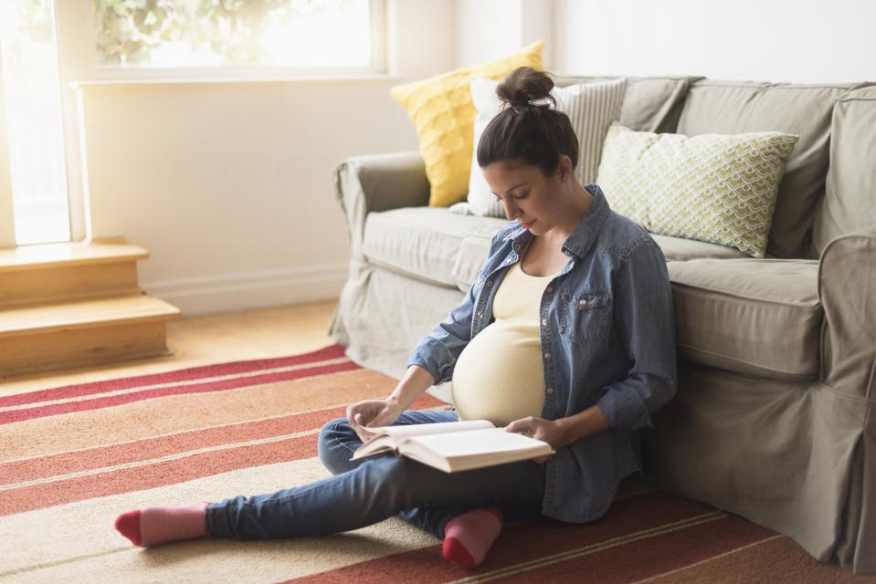 The Best Books To Read During Pregnancy And The First Year