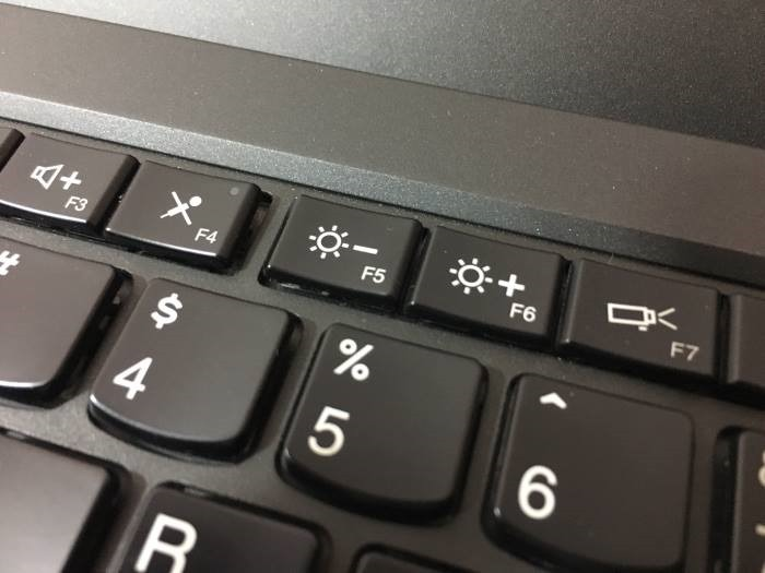 Chỉnh độ sáng màn hình laptop ngay trên Keyboard