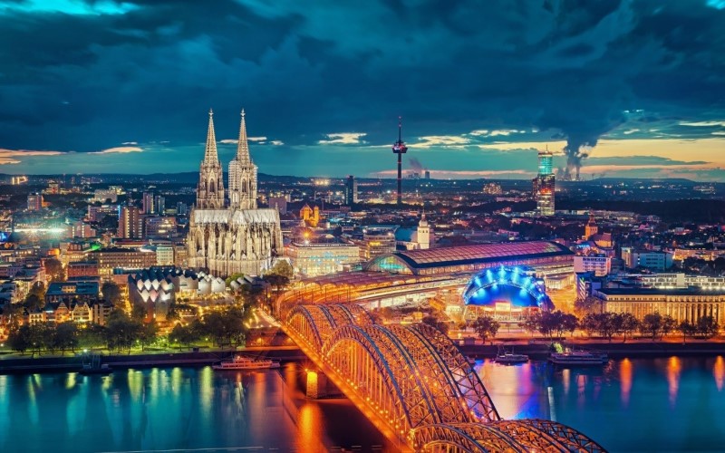 Toàn cảnh thành phố của Đức về đêm