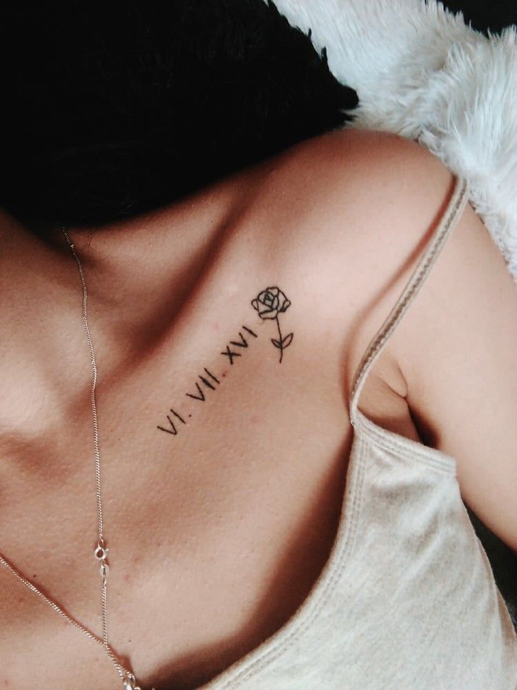 Hình tattoo mini ở ngực cho nữ kute