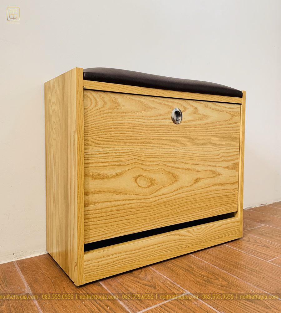 Tủ giày thông minh được thiết kế 1 ngăn với chất liệu gỗ MDF có kèm ghế ngồi